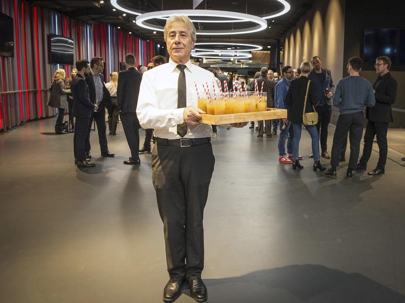 Samsung Hall APG Poster Night 2018